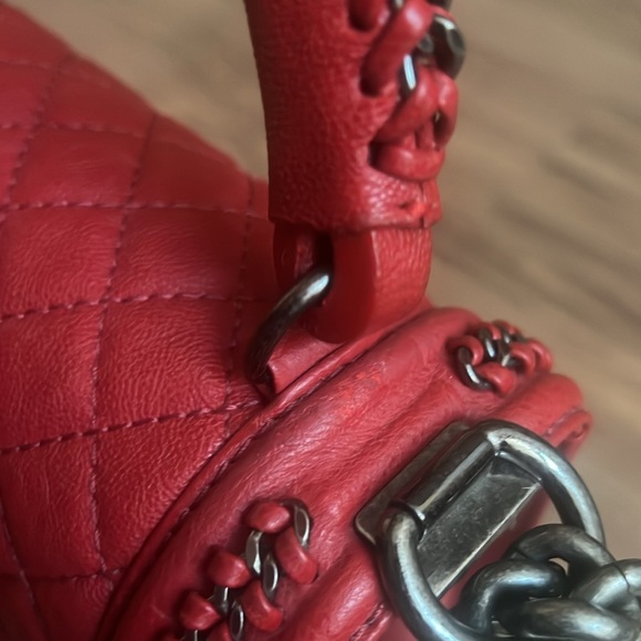 A109- π―% authentic Chanel Medium Boy top handle bag - Picture 10 of 17